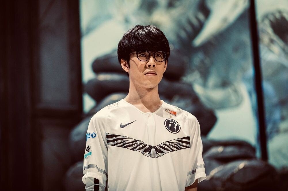 新塑造攻守 新塑造攻守